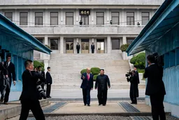 特朗普向金正恩示好，习近平或借机“卖人情”？